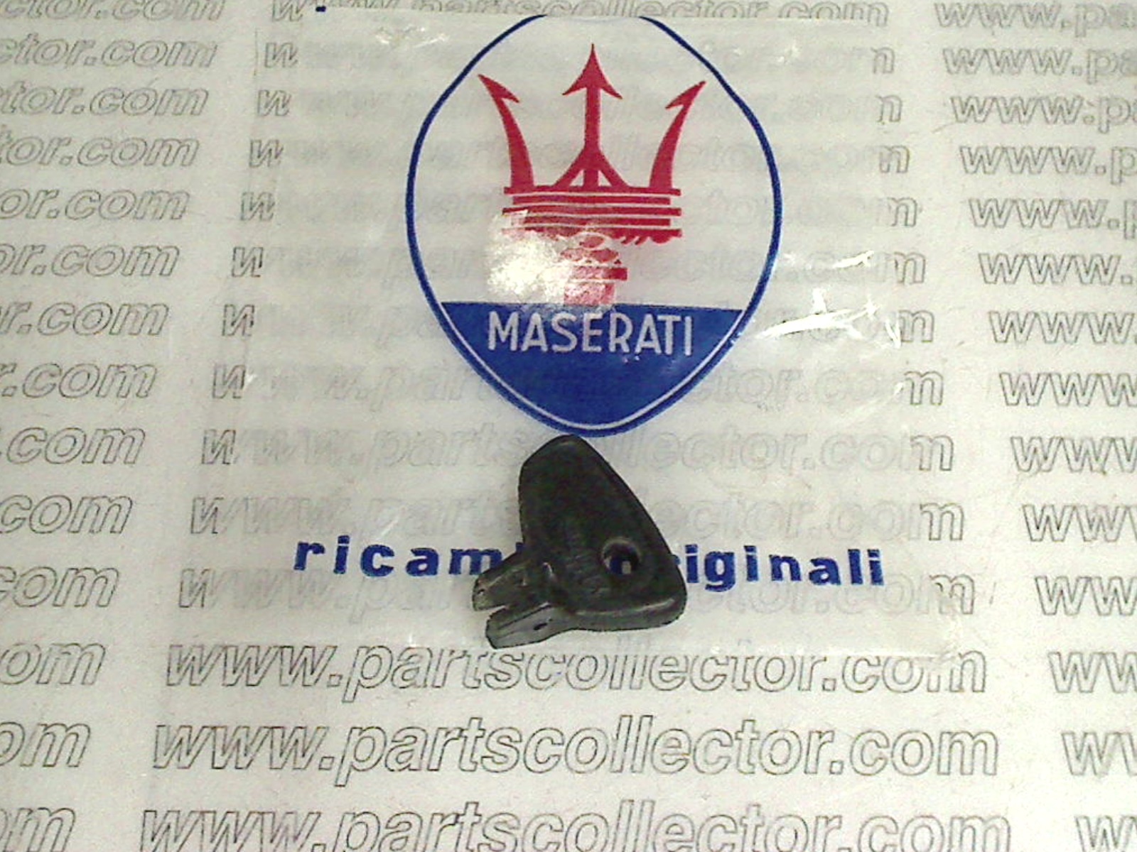 PARTE DI RICAMBIO IN PLASTICA PER CHIAVI MASERATI MERAK