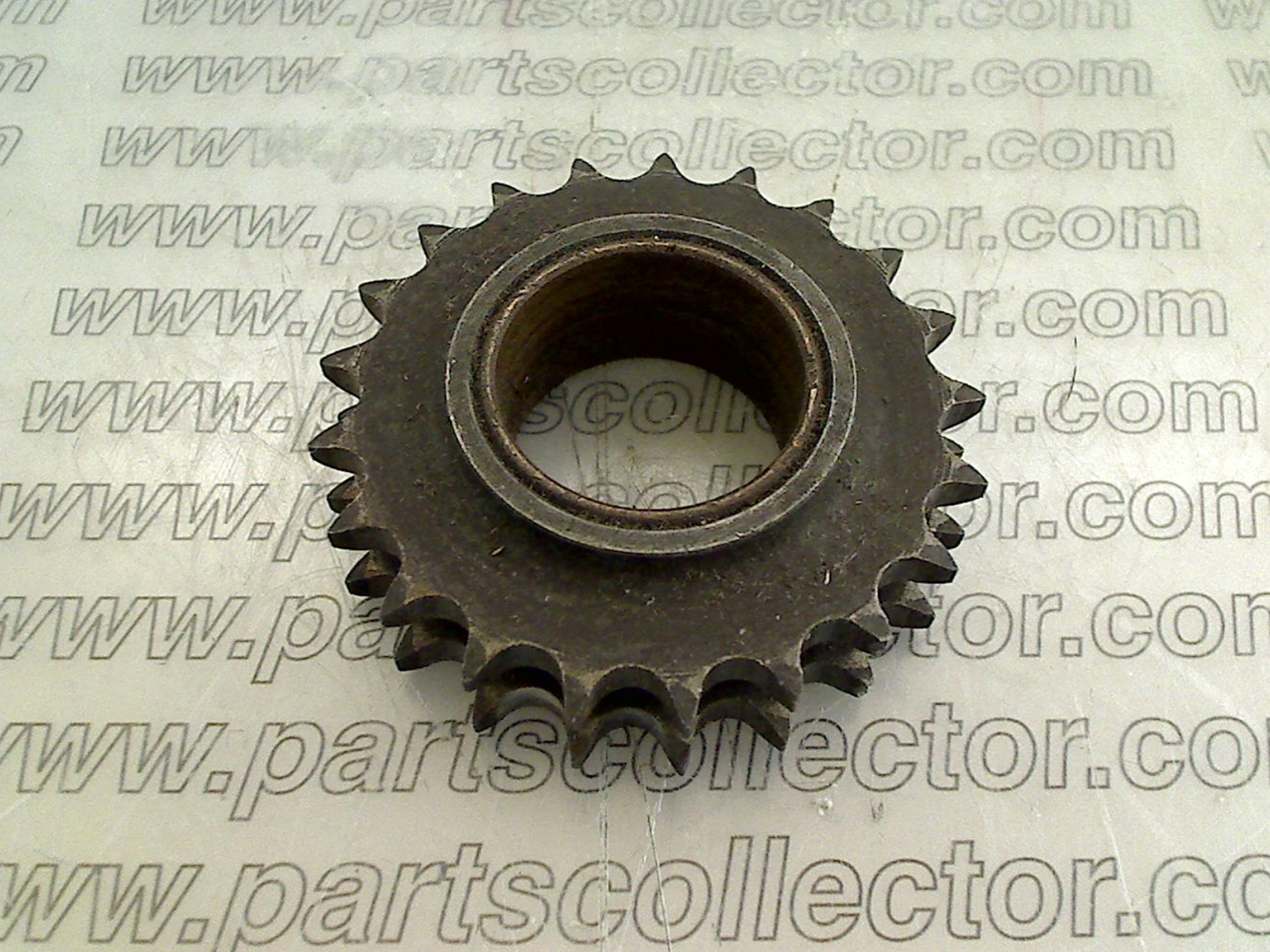 CHAIN TENSIONER PINION