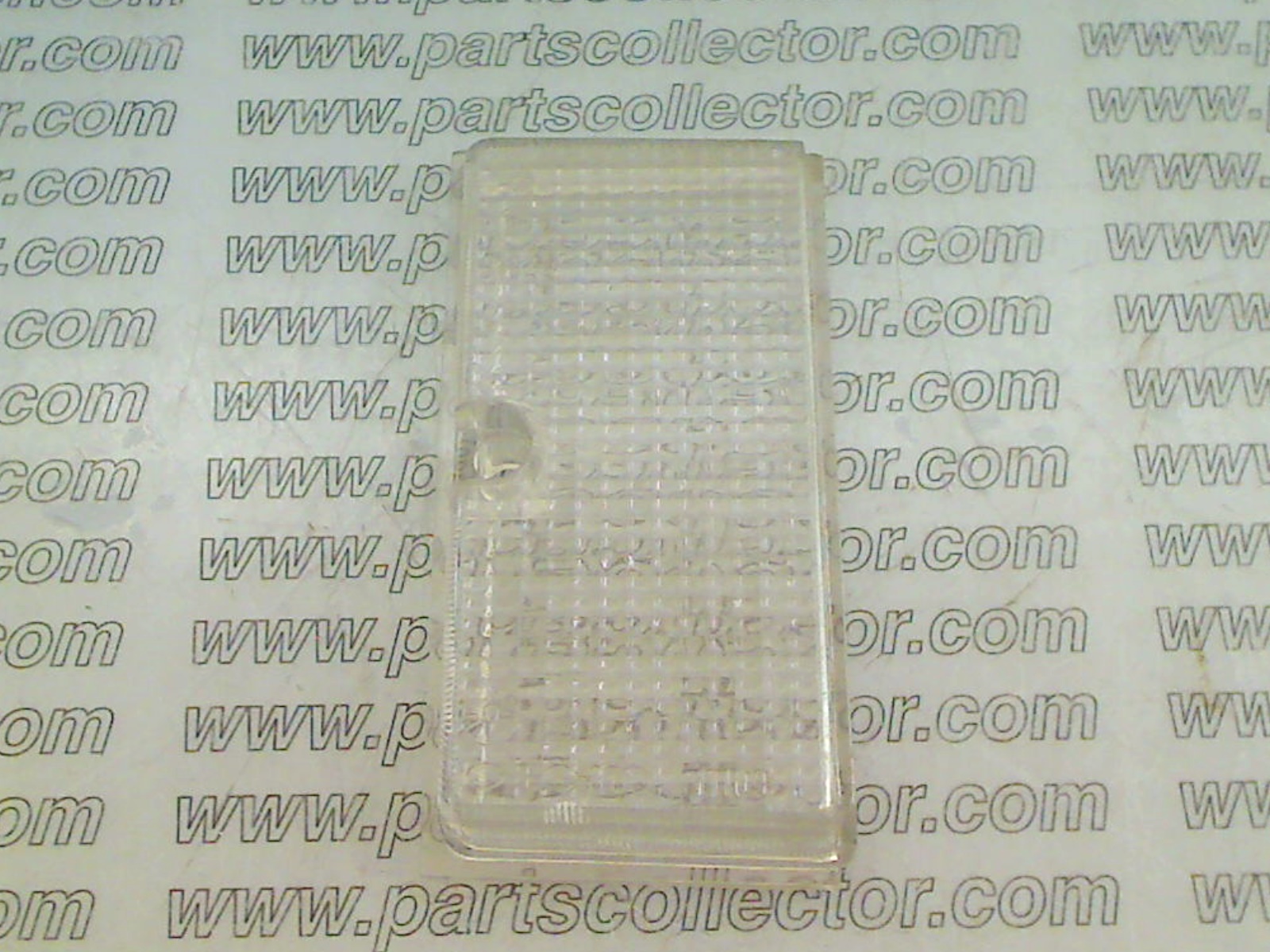 RH TAIL LIGHT LENS