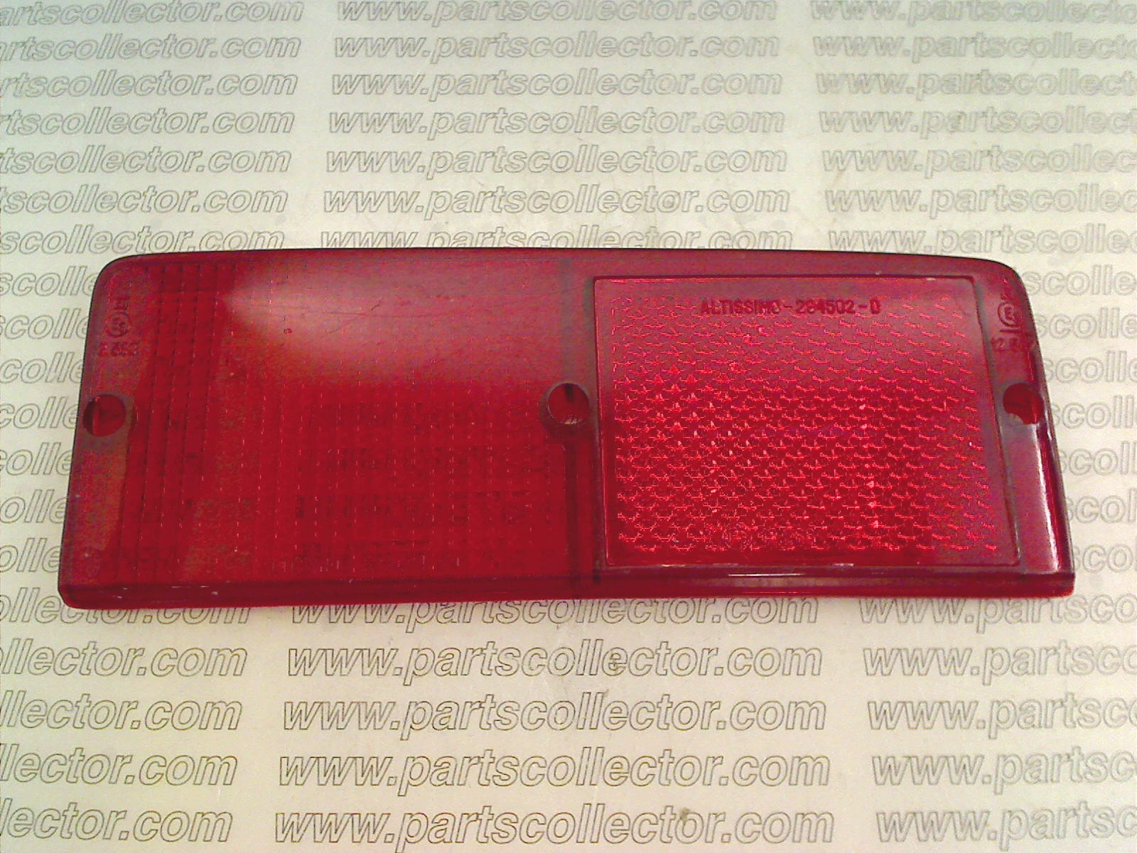 RH TAIL LIGHT LENS