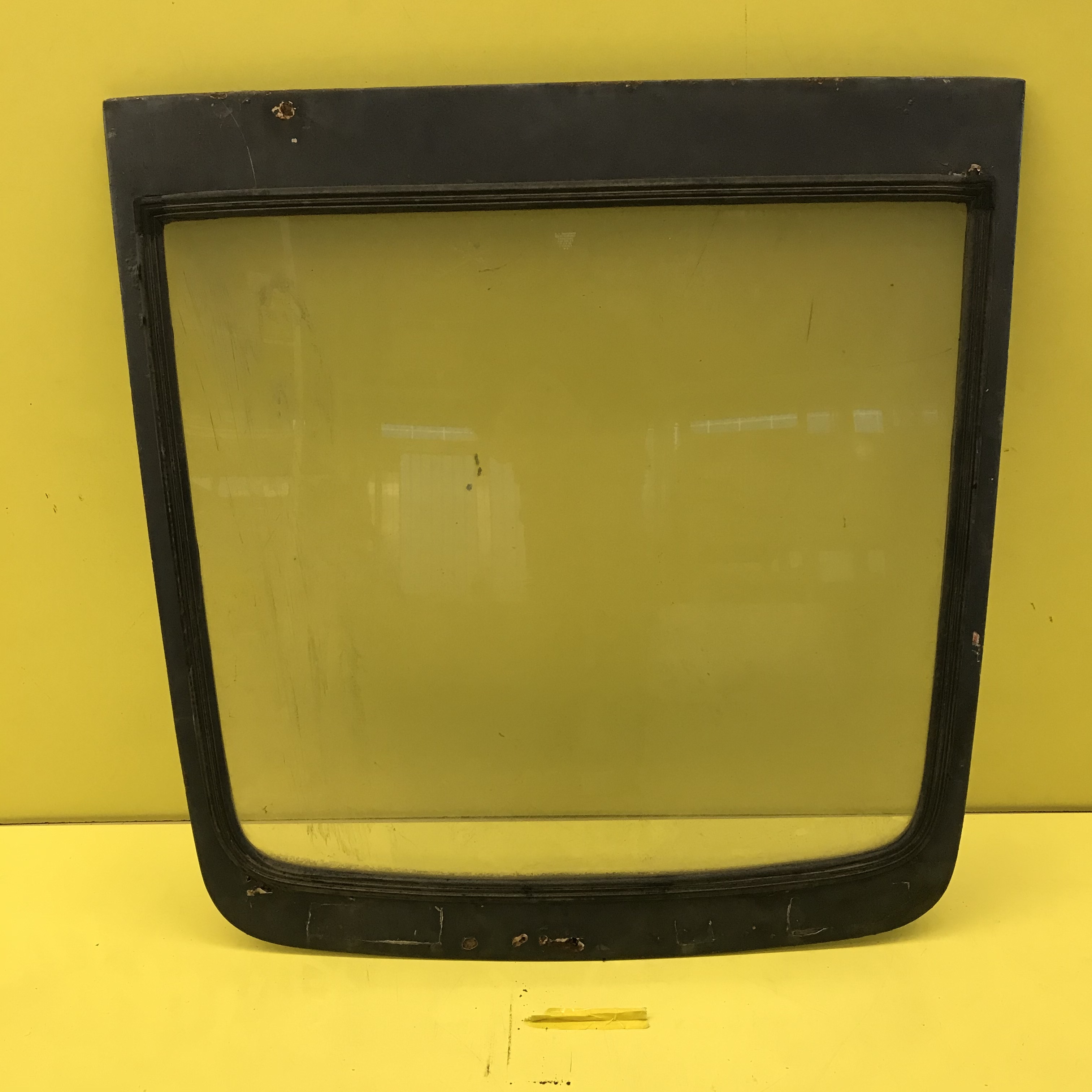 REAR HATCH WITH WINDOW