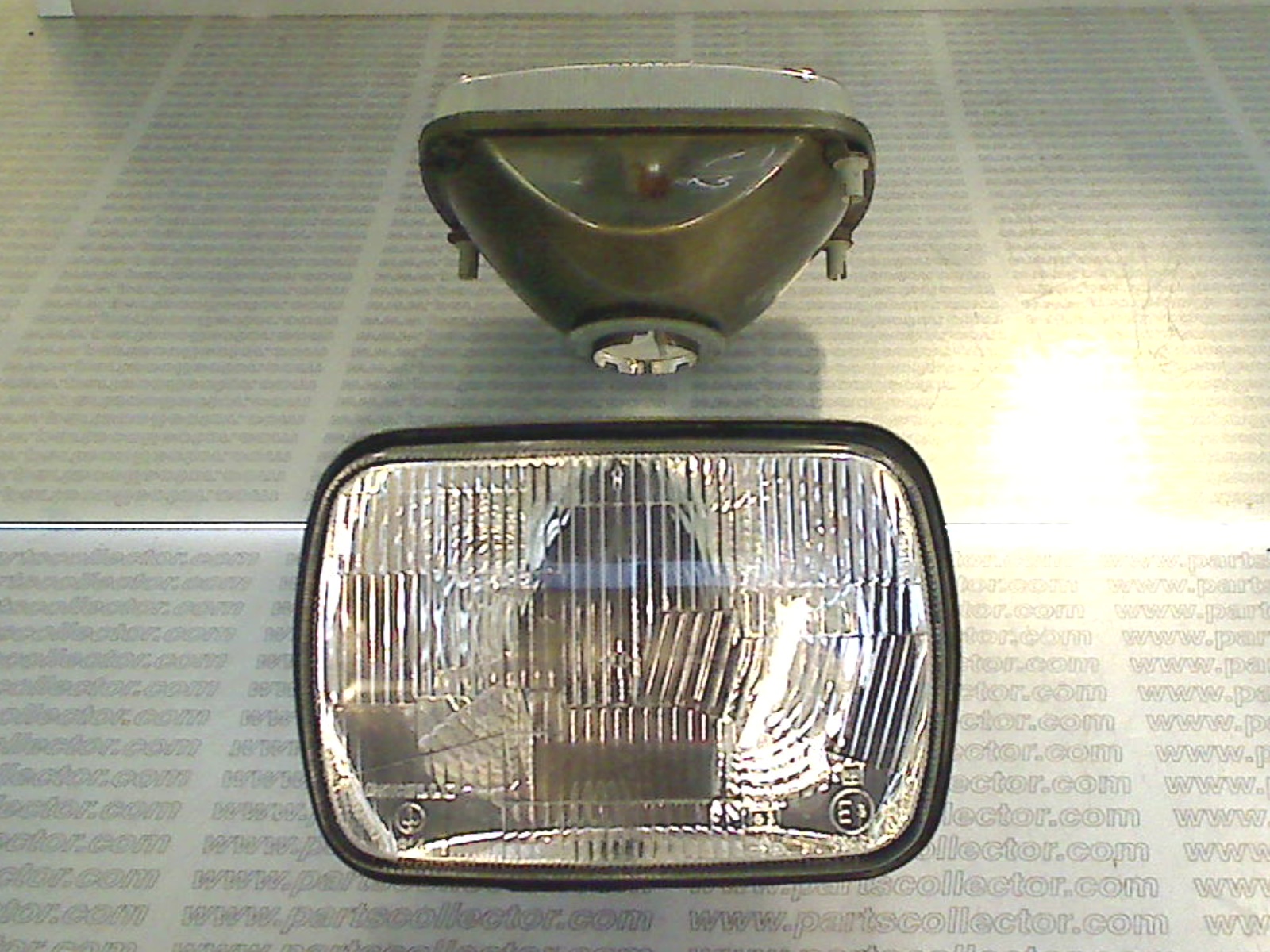 HEADLIGHT H4 