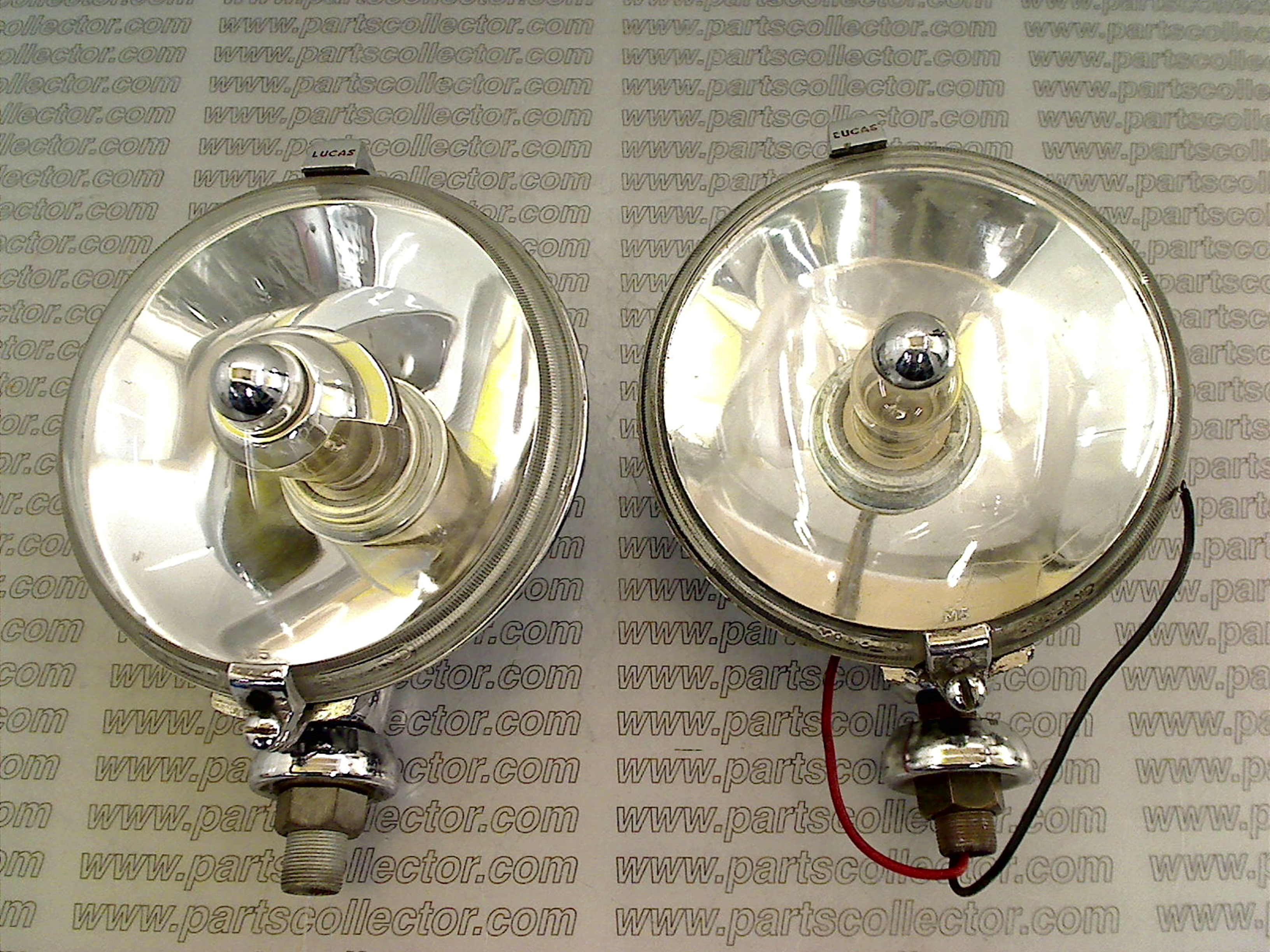 PAIR OF DEEP BEAM LIGHTS