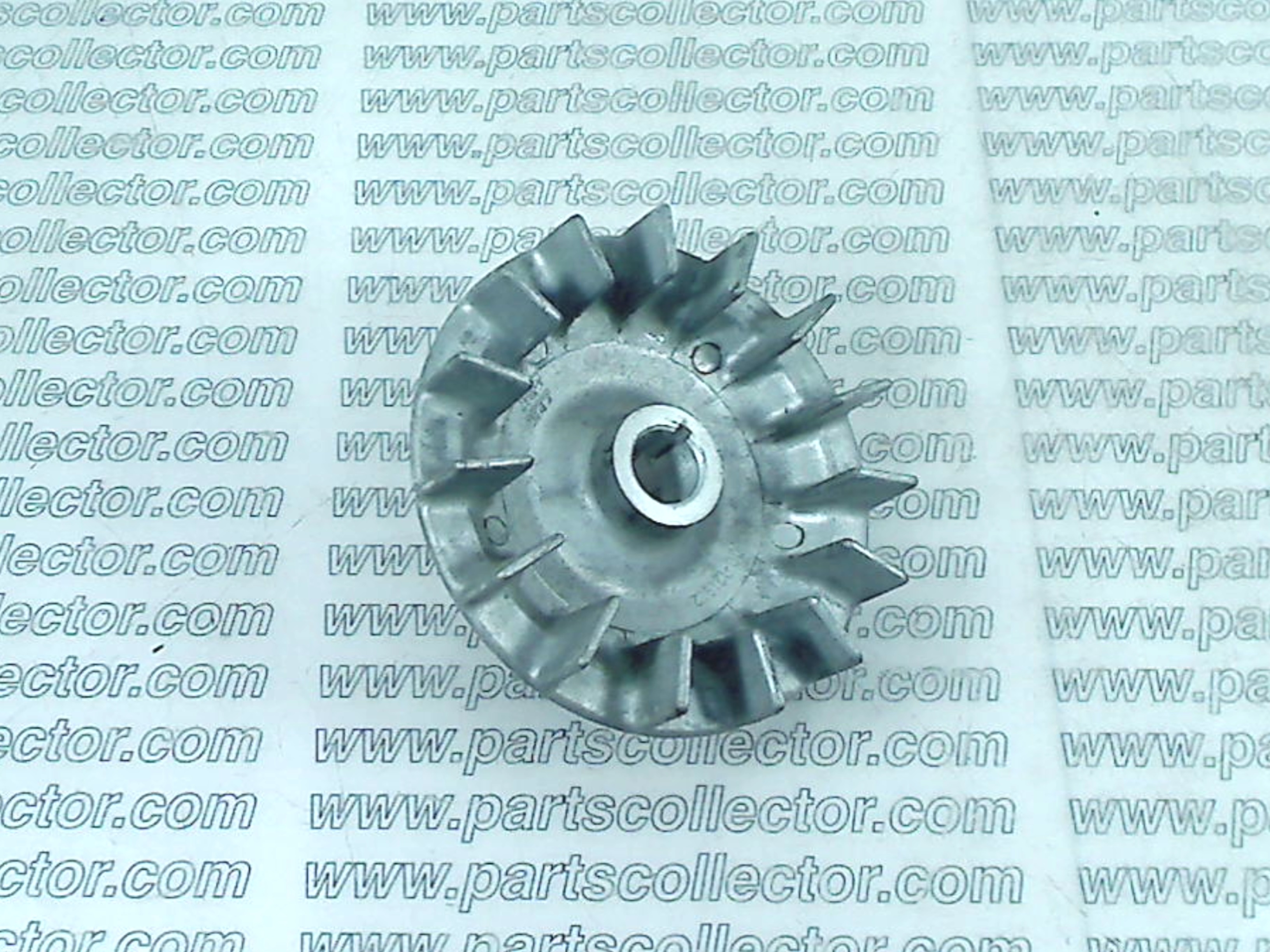 LANCIA FLAMINIA PULLEY GENERATOR
