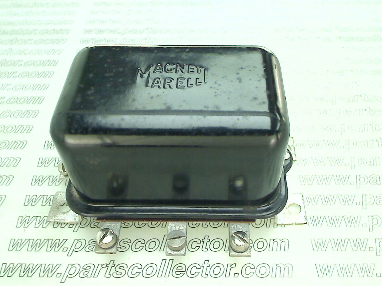 VOLTAGE REGULATOR