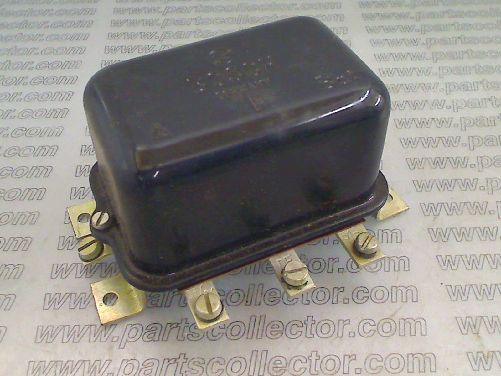 VOLTAGE REGULATOR