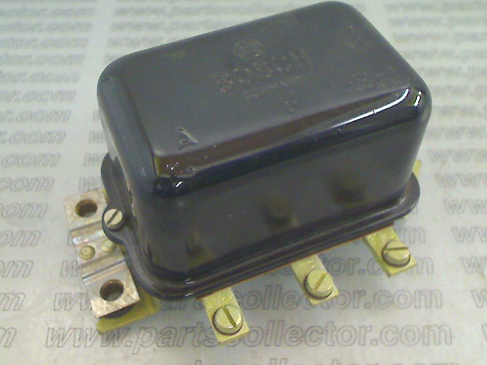 VOLTAGE REGULATOR