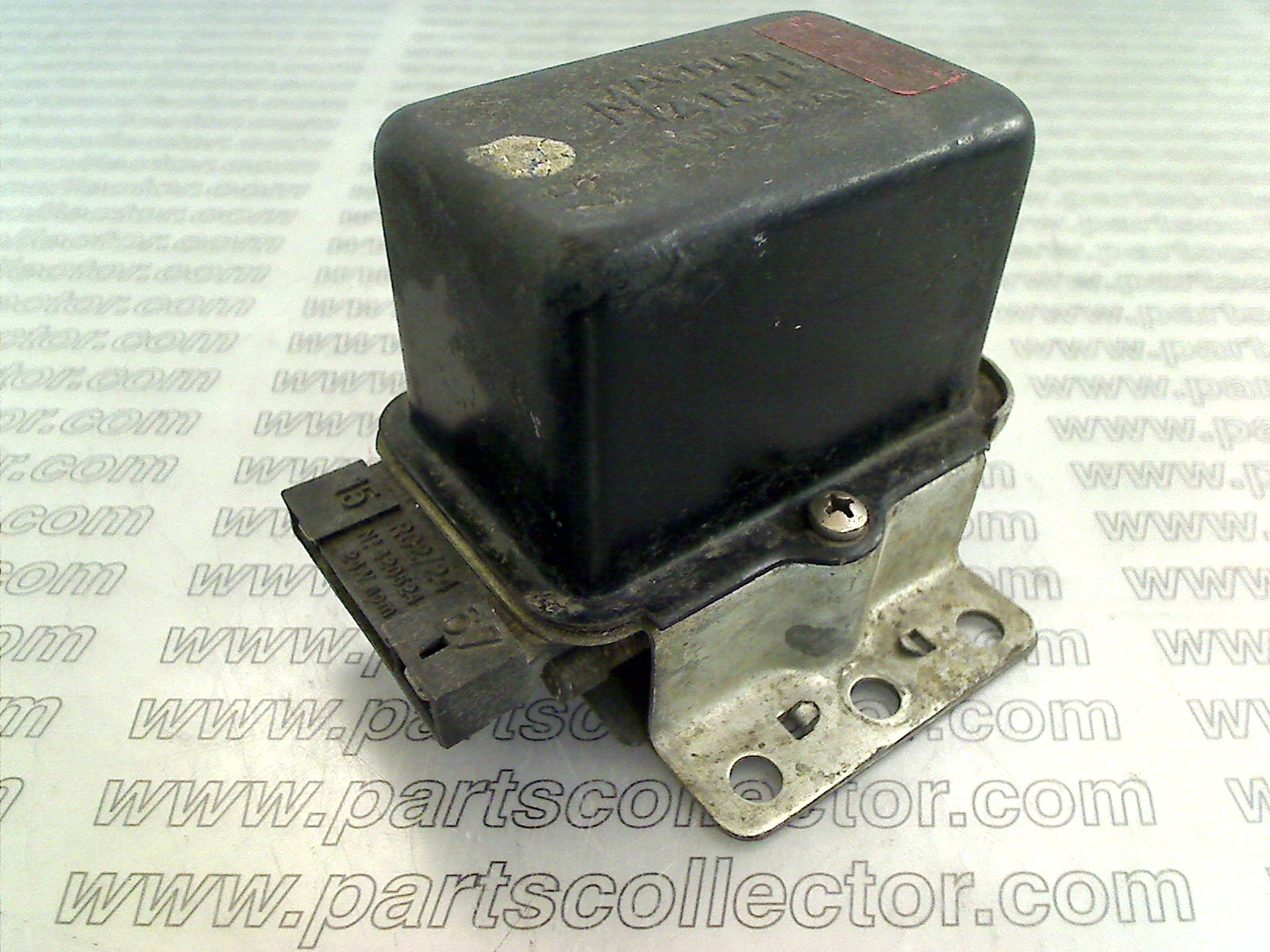 VOLTAGE REGULATOR