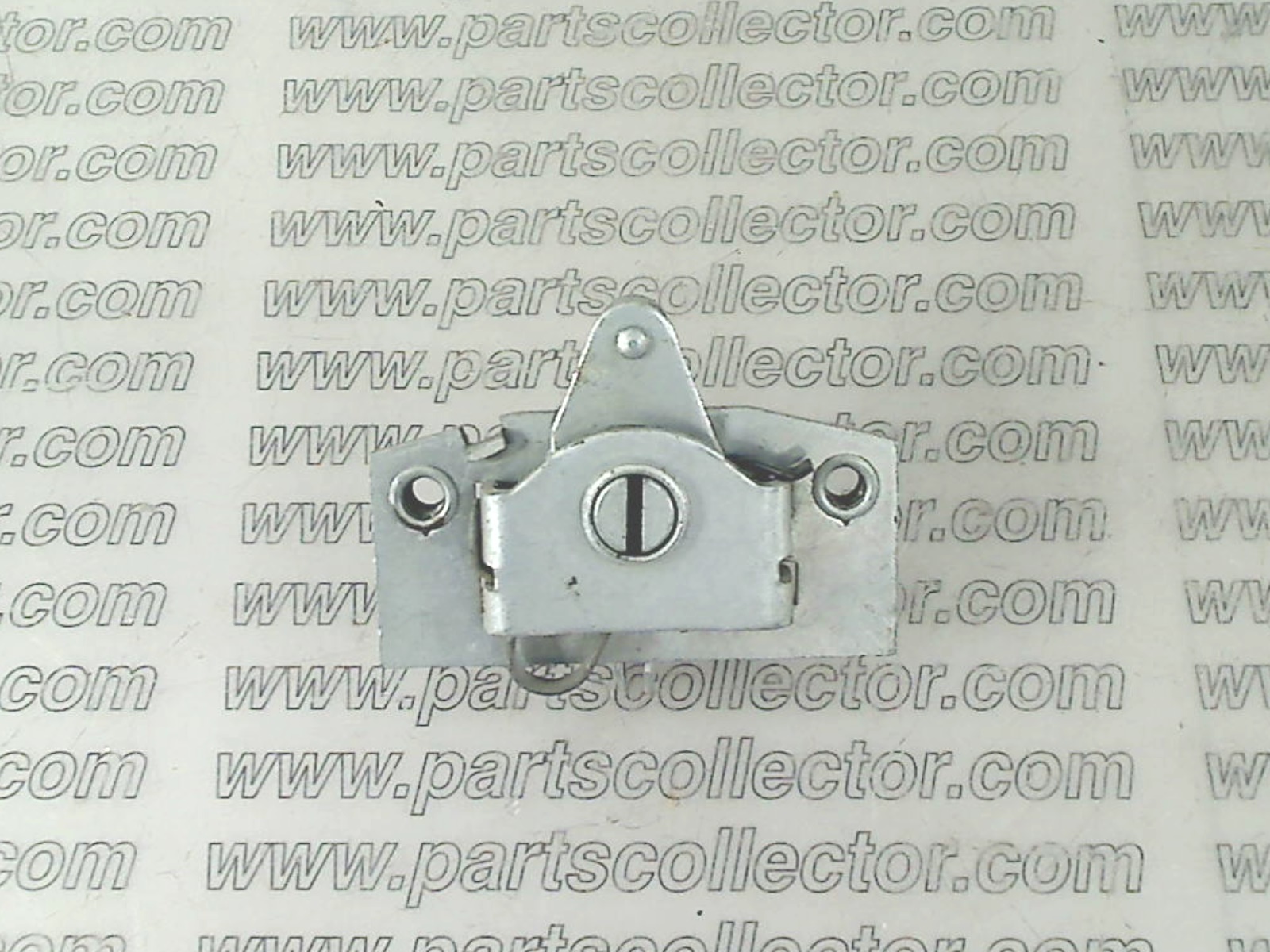 DOOR LOCK RETURN DEVICE