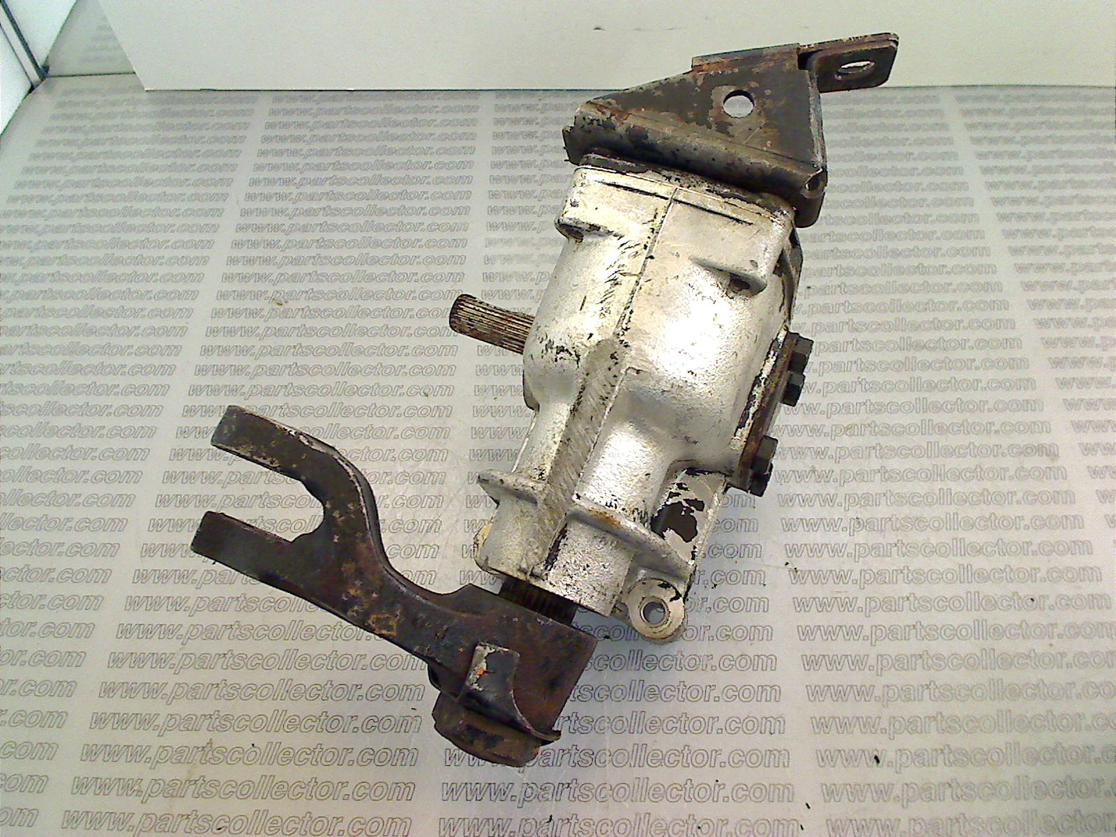 STEERING BOX