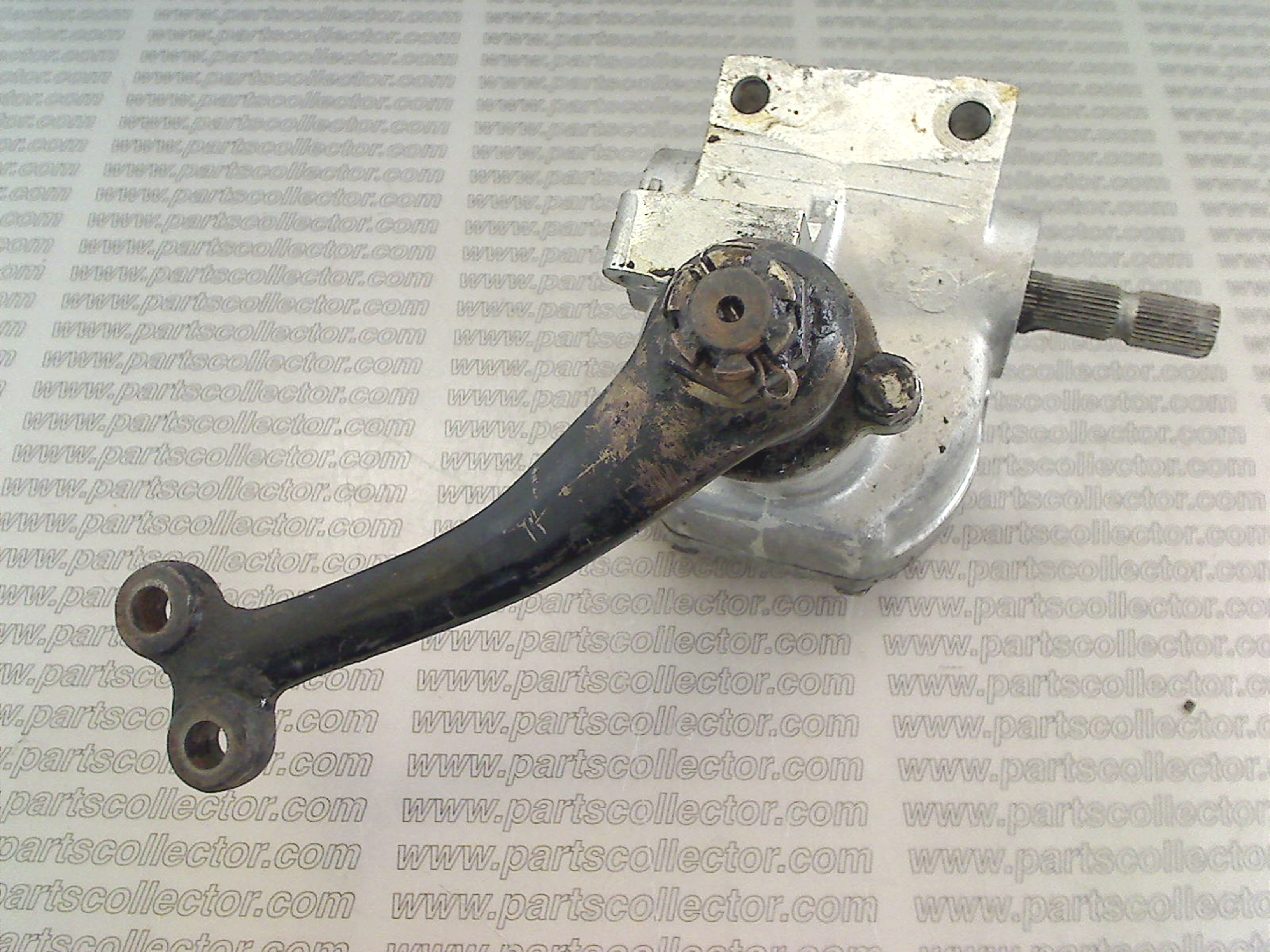 STEERING BOX