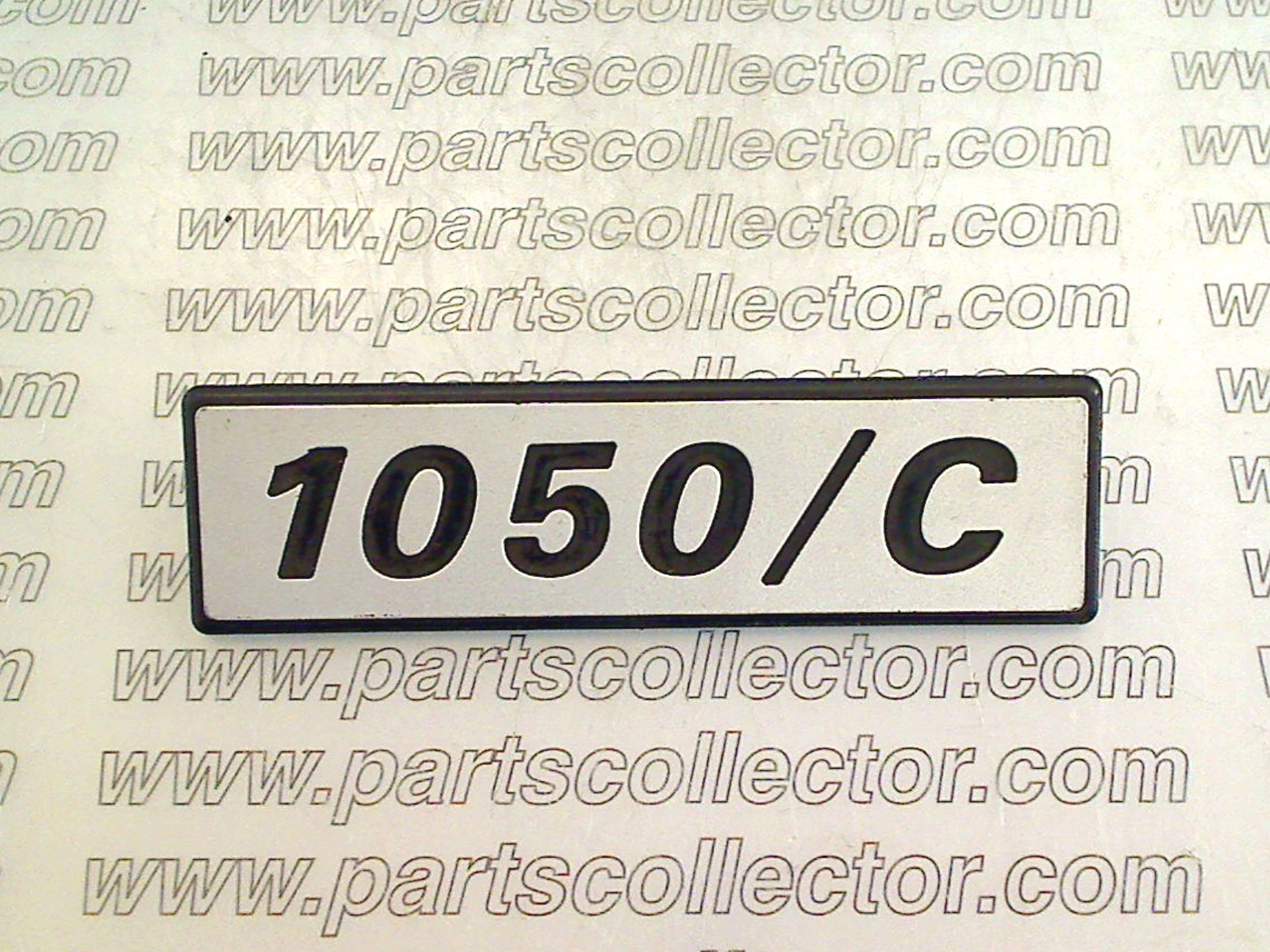 1050 C BADGE