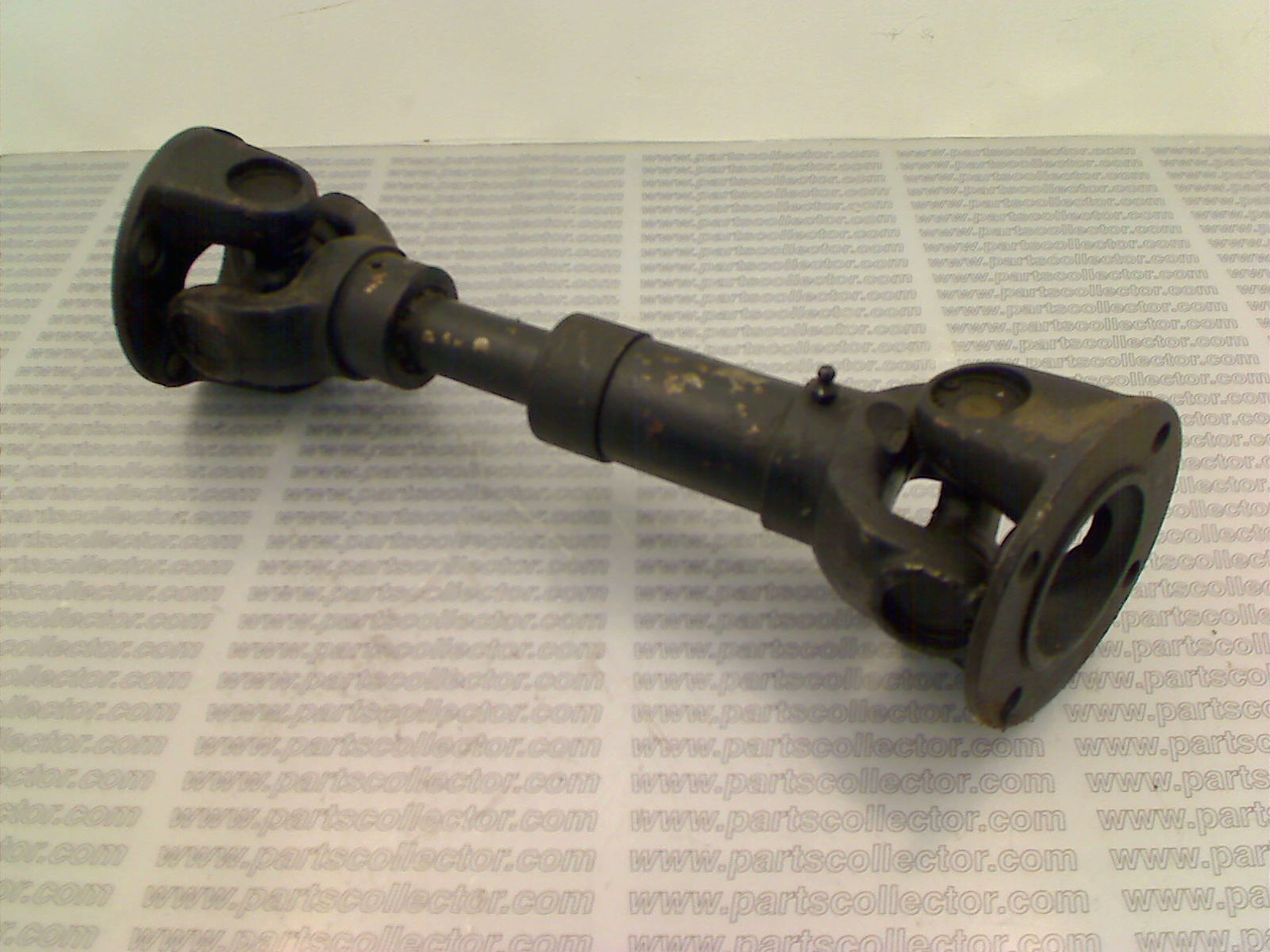 AXLE SHAFT