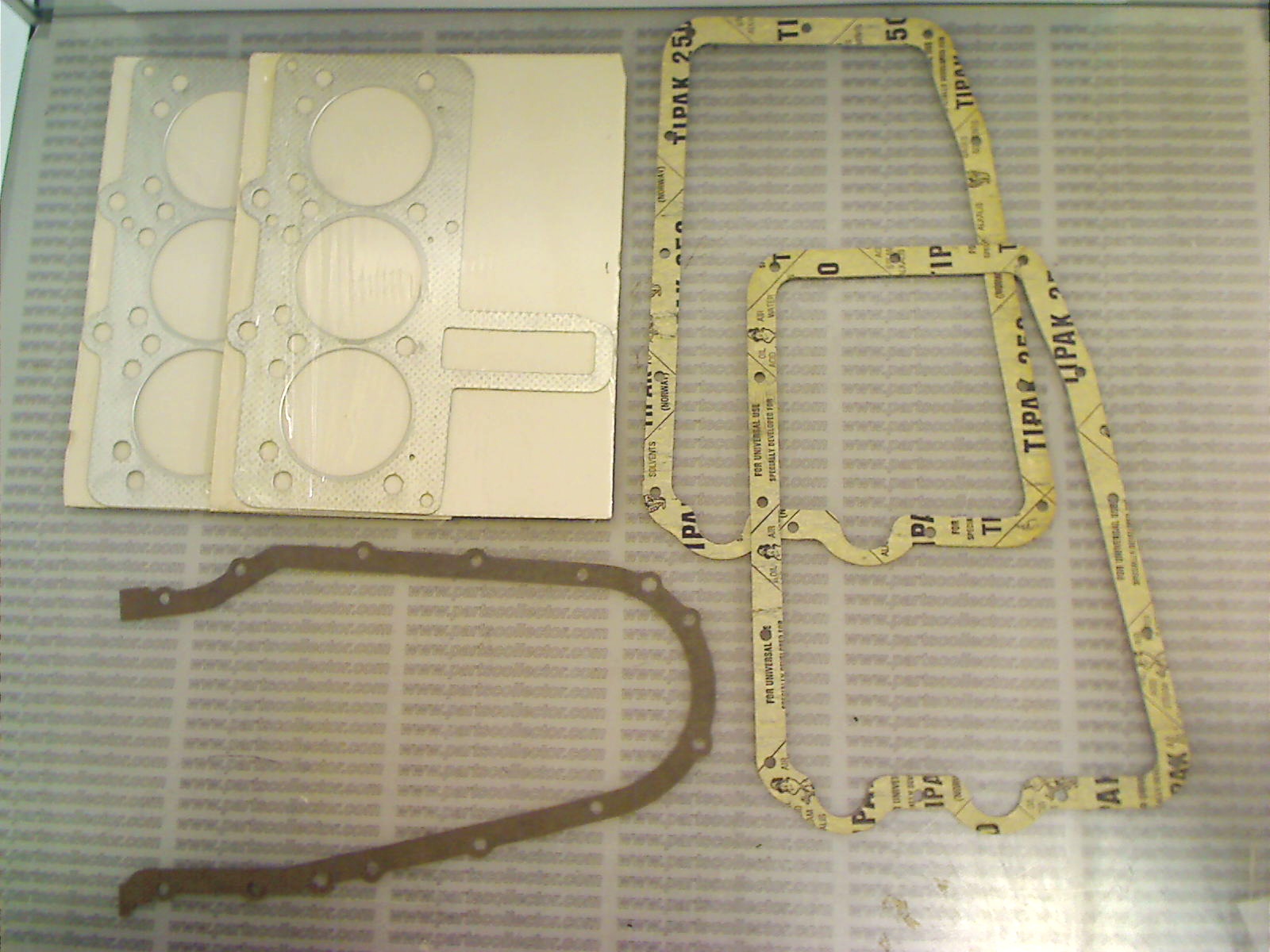 ENGINE GASKETS SET