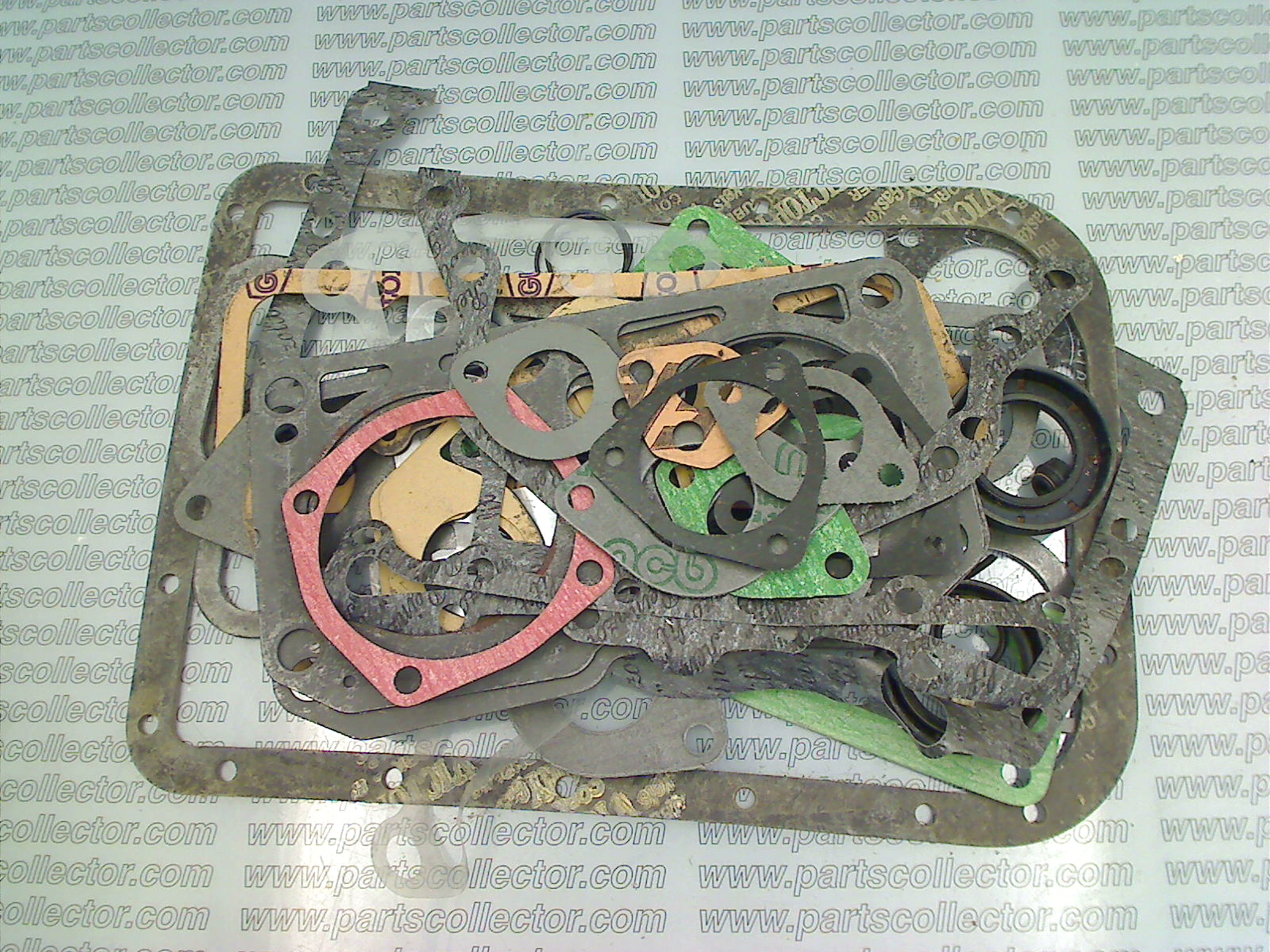 ENGINE GASKET SET