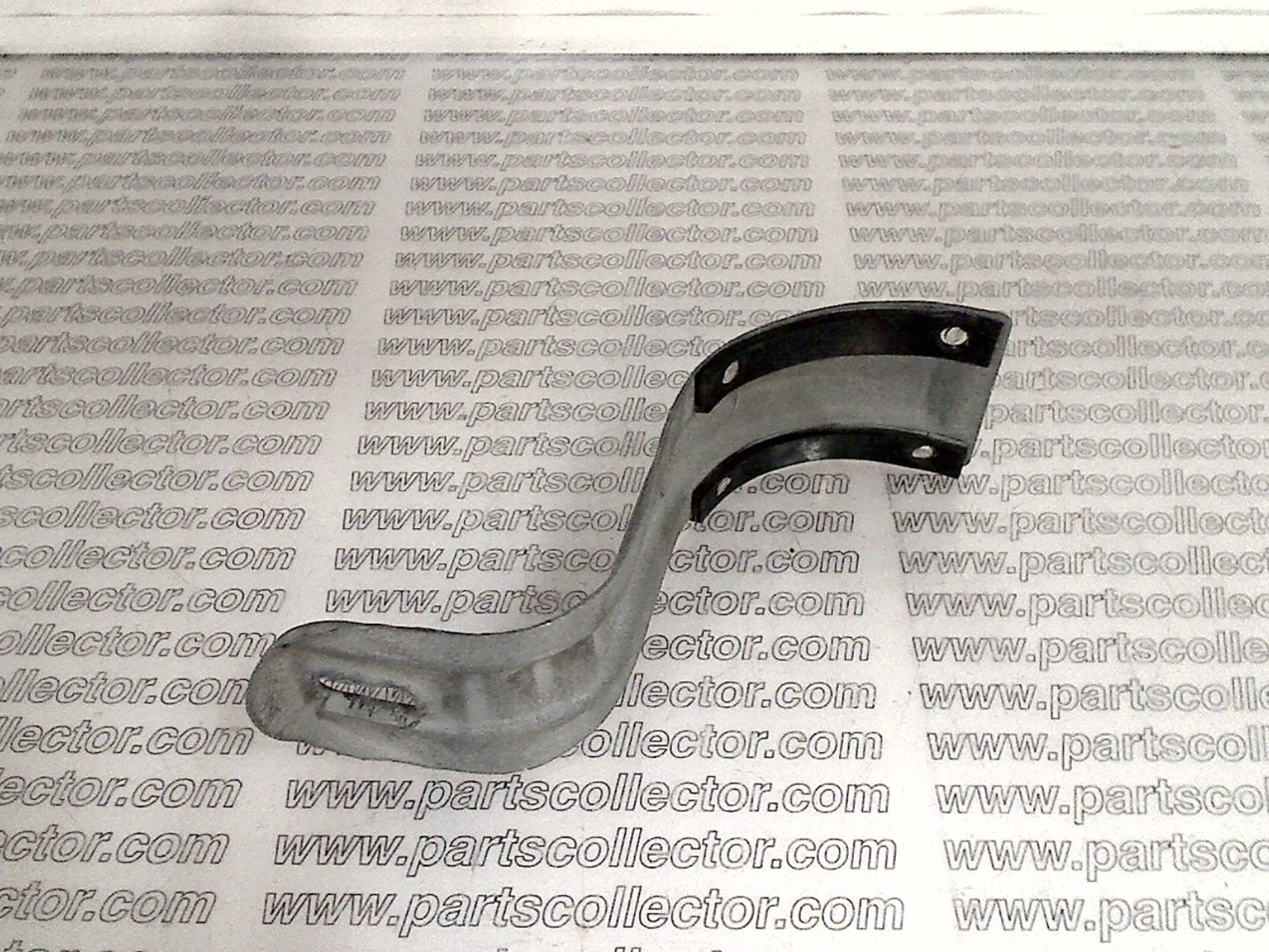 SPARE WHEEL LOCKING BRACKET GIULIETTA 750 101