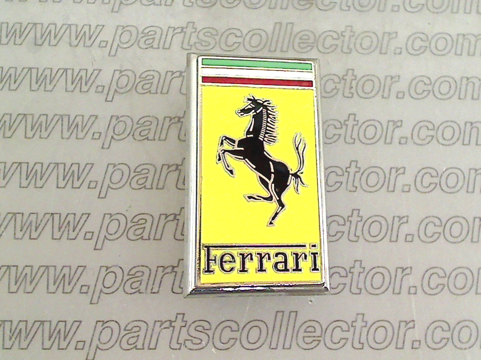 FERRARI BADGE