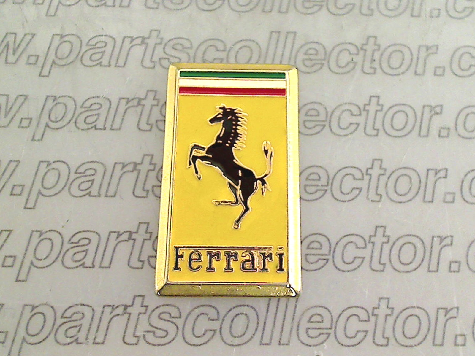 FERRARI BADGE