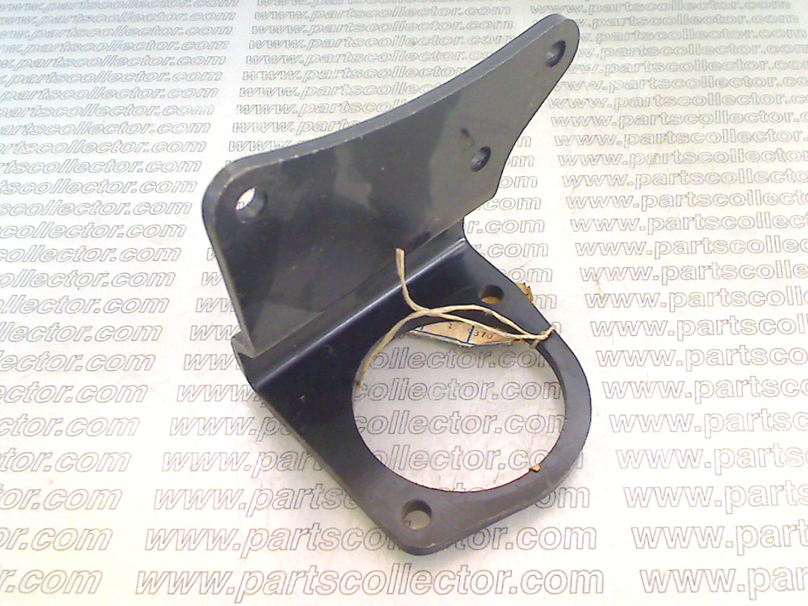 ENGINE MOUNT