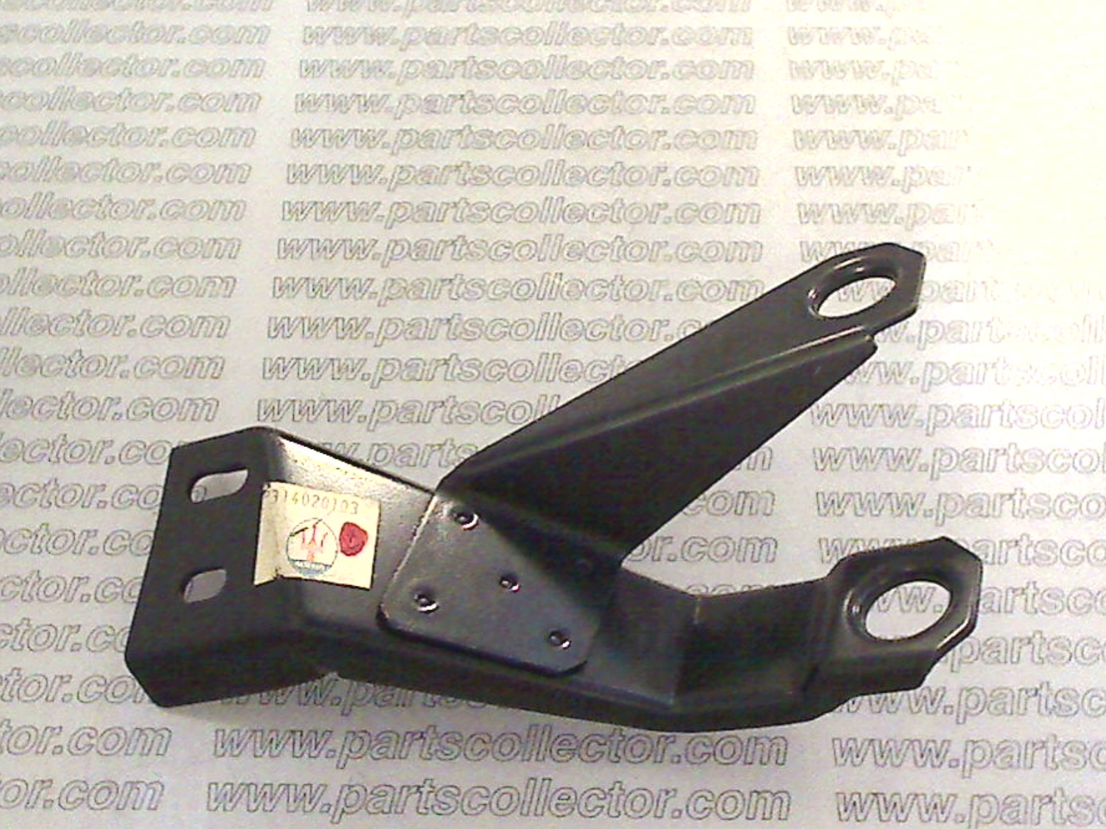 RADIATOR MOUNTING LH