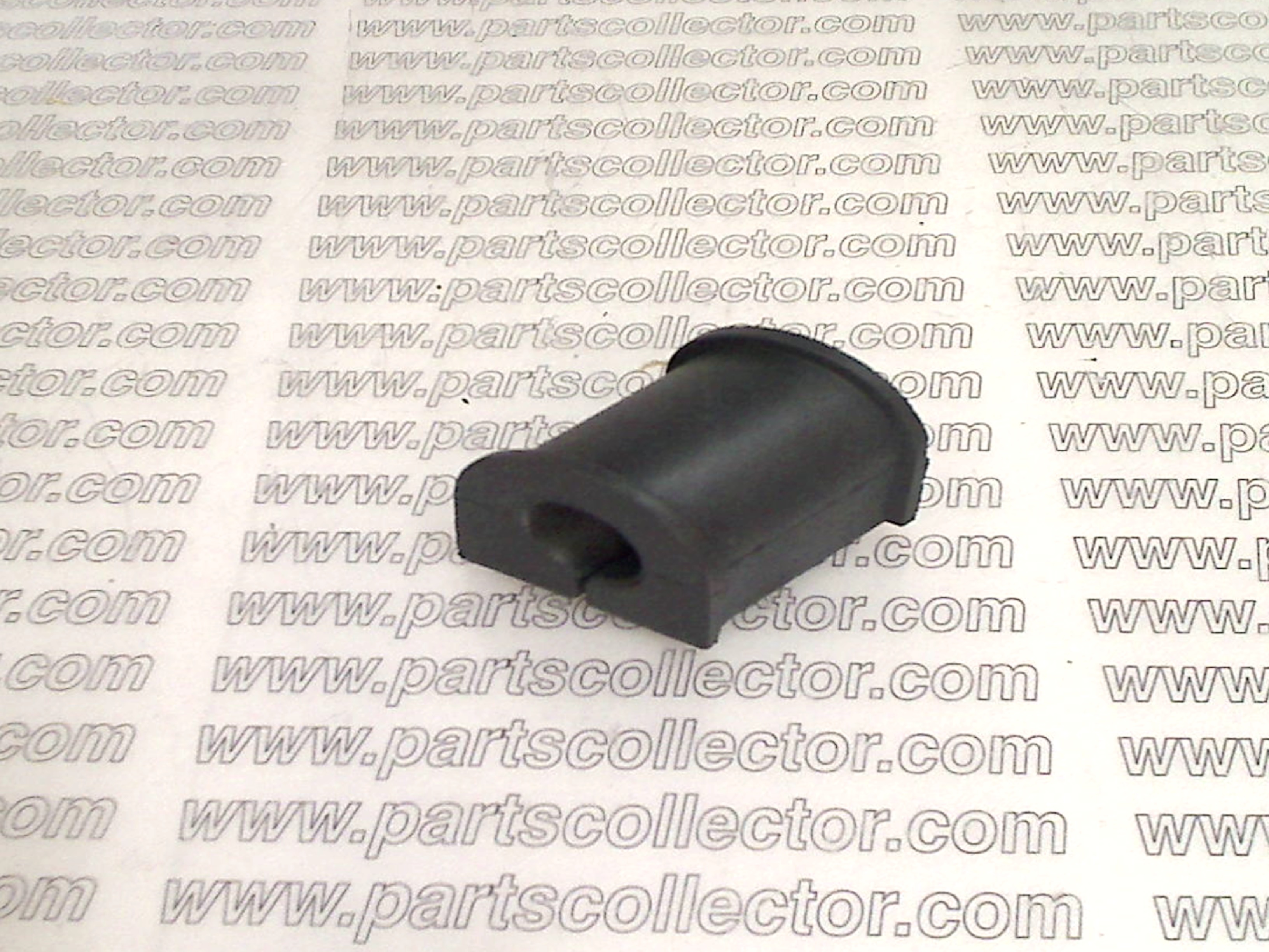 RH RUBBER BUSHING FOR ANTIROLL BAR