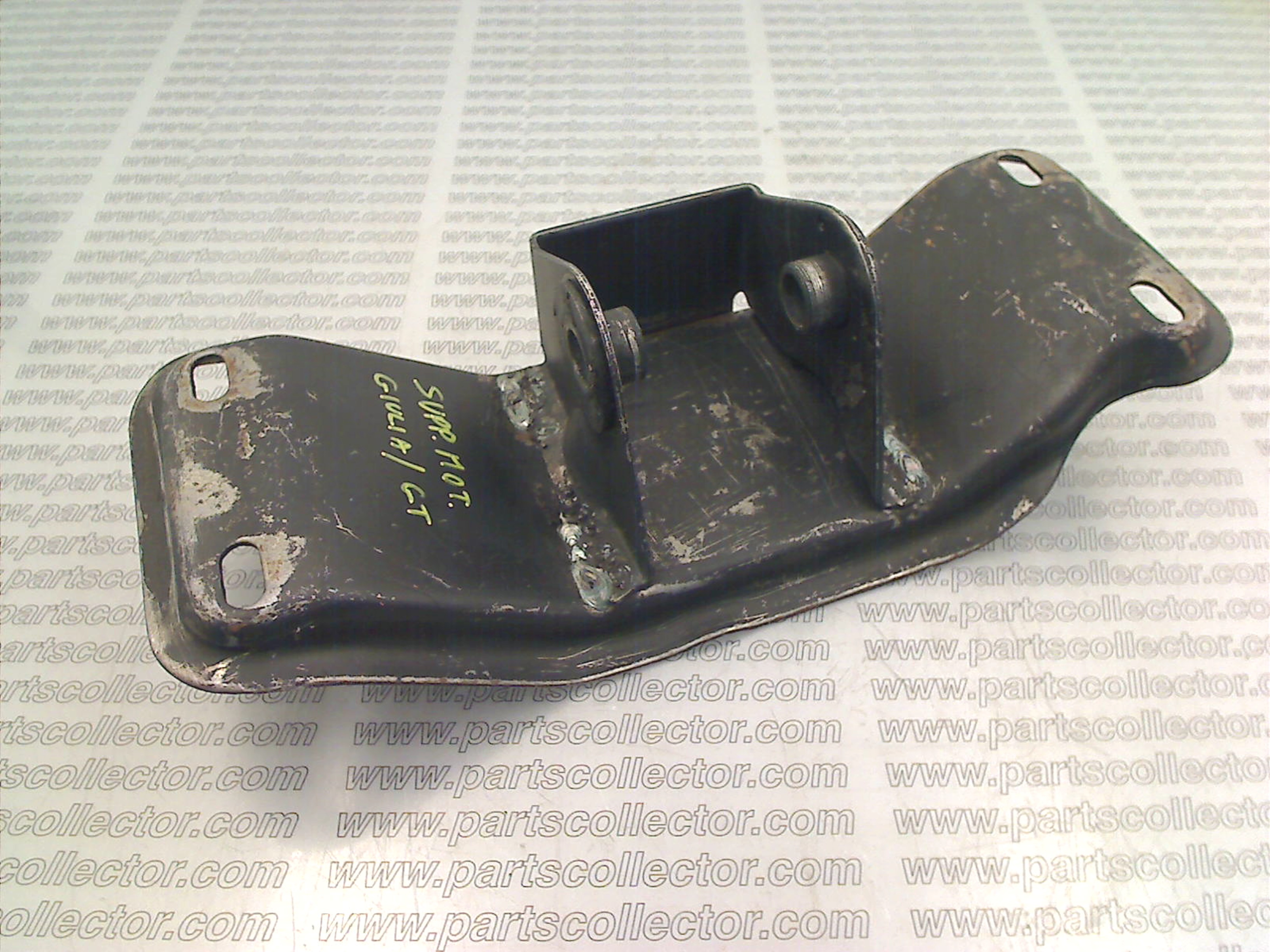 GEARBOX SUPPORT BRACKET