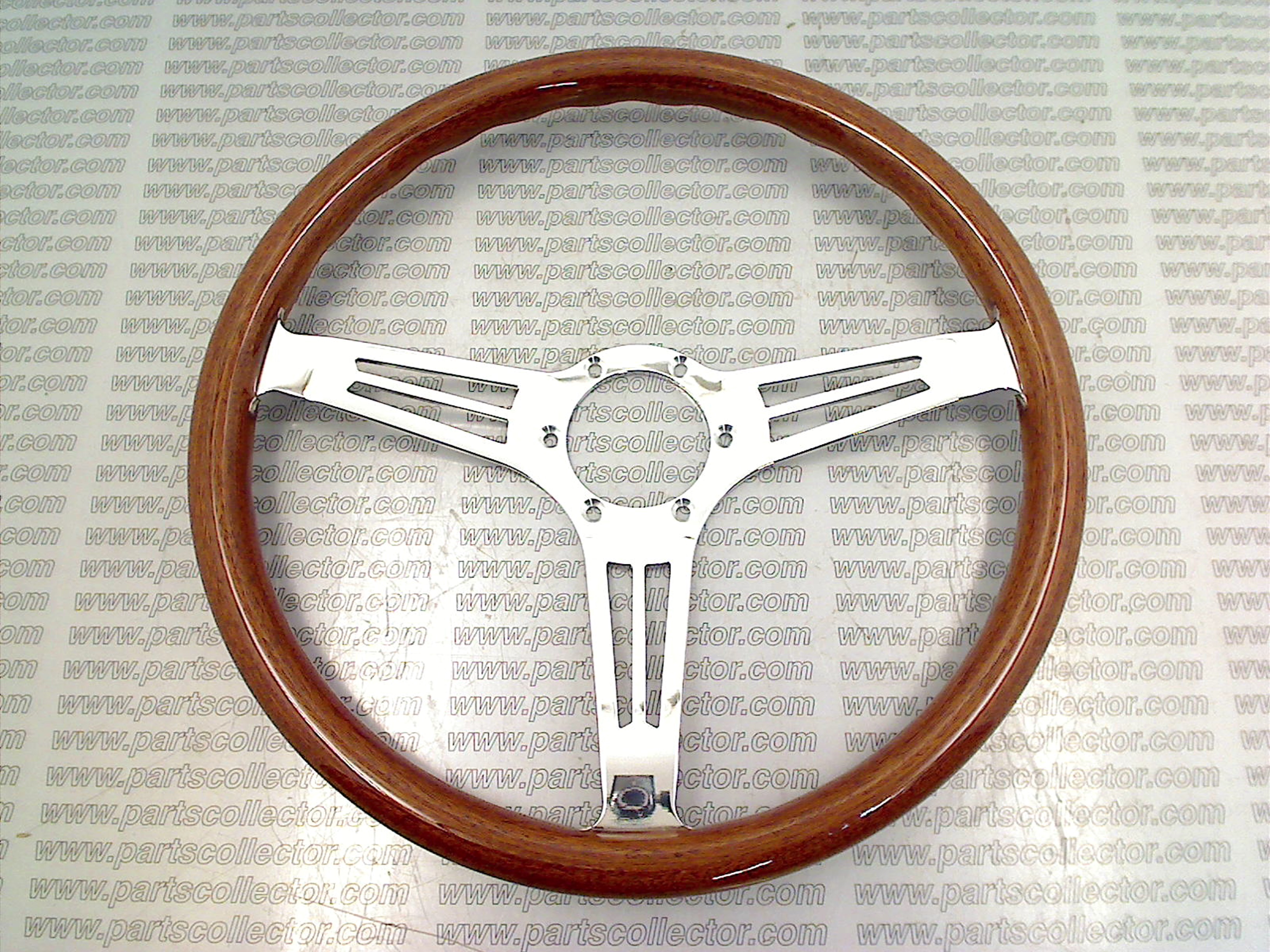 WOODEN STEERING WHEEL