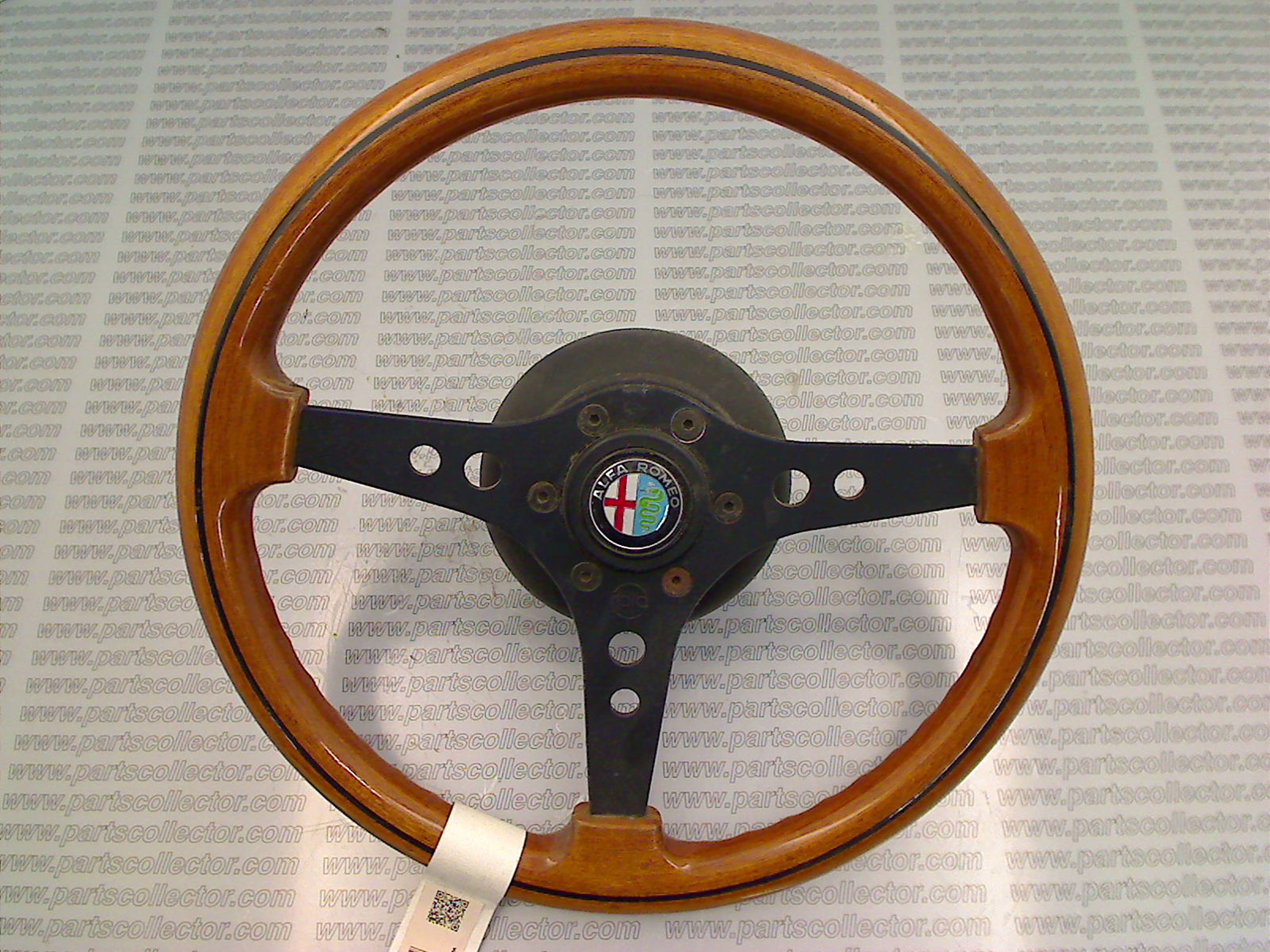 STEERING WHEEL  DIAM  35 cm